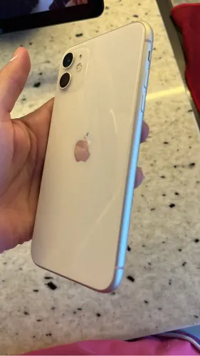 iPhone 11