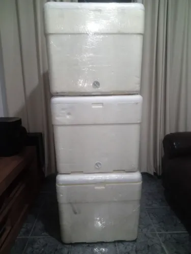 Vendo isopores 170 litros , 120 reais cada.