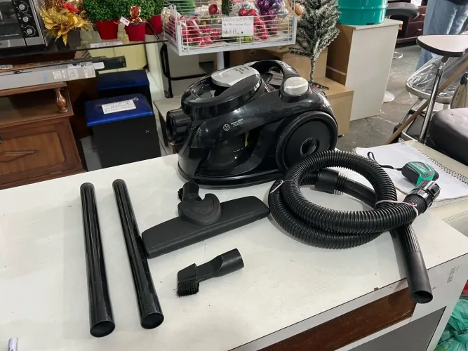 Aspirador de Pó Philco 2,2L Super Silencioso 1800W PAS70