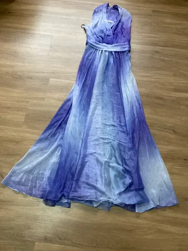 Vestido de festa, marca Adoro