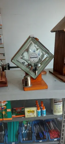Pingometro artesanal de vidro e madeira