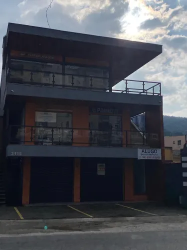 Aluguel de loja 3ª em Itaipava