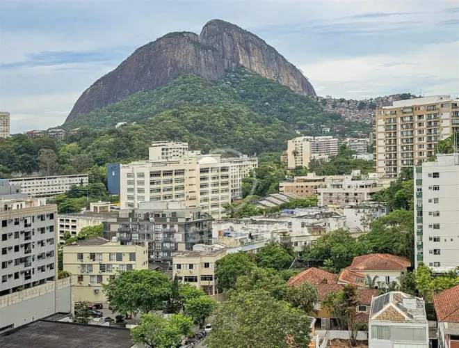 Cobertura Gavéa linda vista Lagoa montanha , indevasavel 5 quartos 2 vagas 329 metros