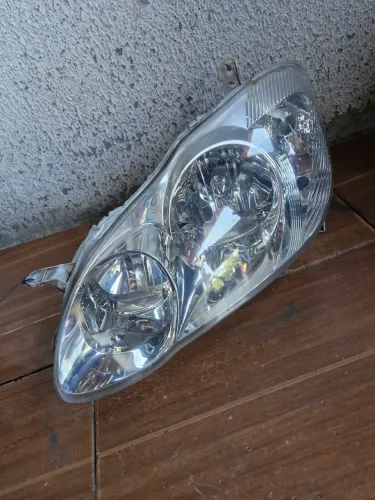 FAROL COROLLA MODELO 2003 A 2007