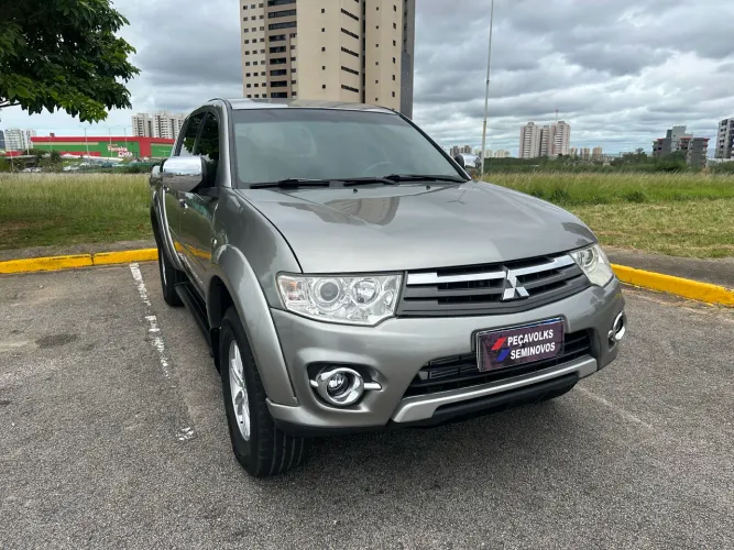 Mitsubishi L200 Triton HPE 3.2 CD TB Int.diesel AUT 2015