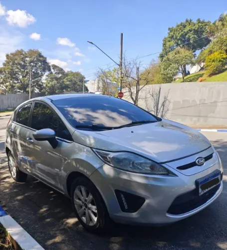 Ford Fiesta SE 1.6 16V Flex 5P 2012