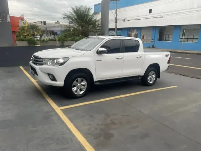 Toyota Hilux CD SRV 4X4 2.8 TDI Diesel Aut. 2018