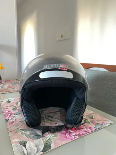 Capacete