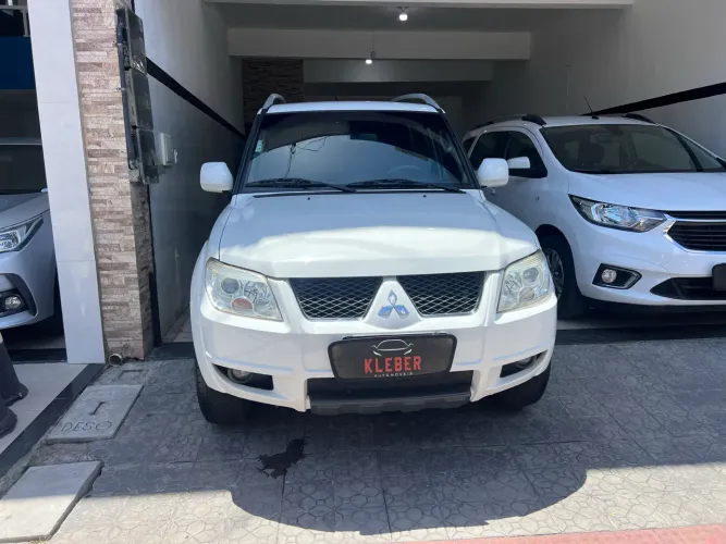 Mitsubishi Pajero TR4 2.0 Flex 16V 4X2 Aut. 2015