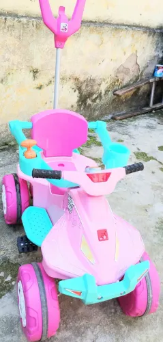 Smart Quad com pedal infantil