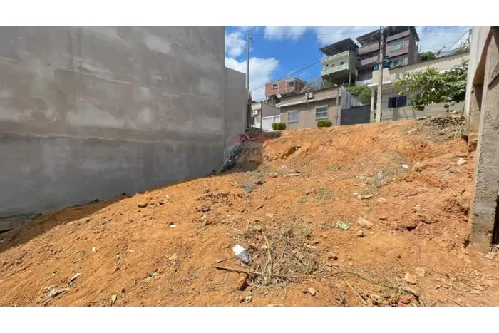 Lote a venda com ótimo preço no Cardoso de Melo
