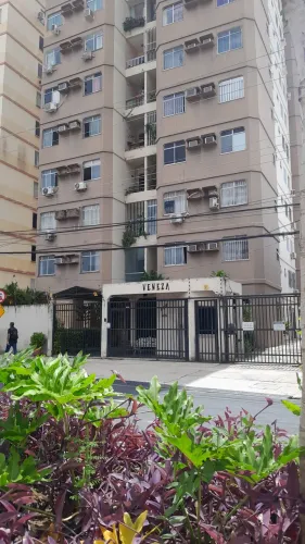 Ed. VENEZA - em Frente Av. TAMANDARÉ .