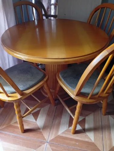 Mesa de jantar redonda