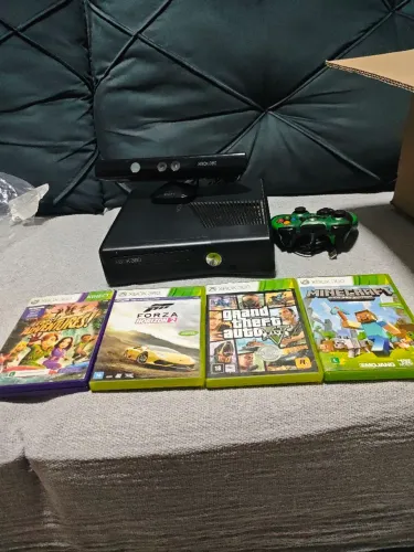 Xbox 360 destravado Kinect 4 jogos originais