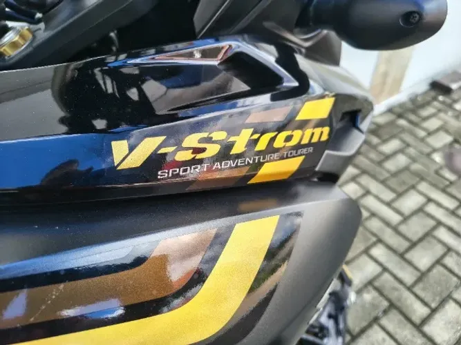 Suzuki V-Strom 1000 Adventuer 2021 Preta