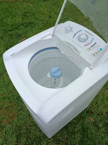 Eletrolux turbo 12 kg semi nova