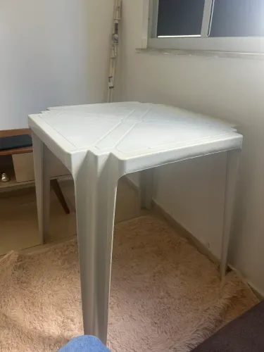 VENDE-SE MESA 