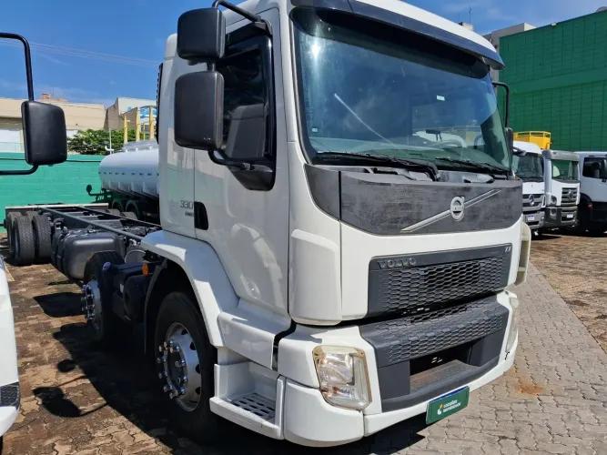 Volvo Vm 330 2021