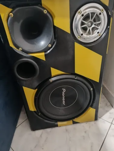 Caixa de Som veicular Sub 500rms 1500wmax