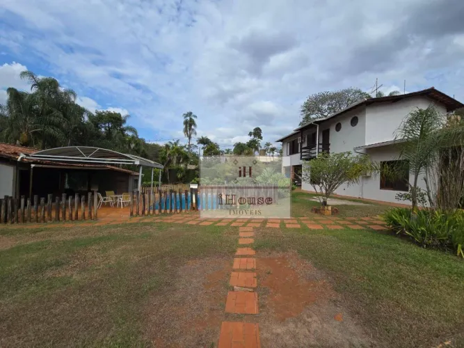 Casa a venda na entrada do Vila Del Rey