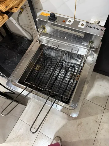 Fritadeira industrial água e óleo