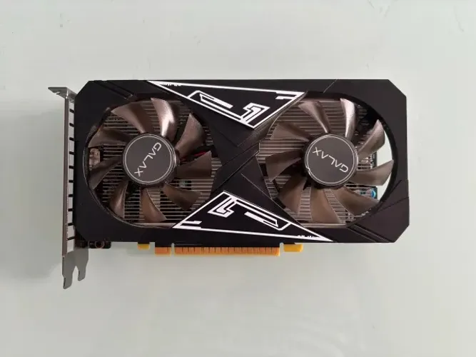 GALAX GTX 1650 EX PLUS (1-Click OC) 4GB GDDR6 Gamer