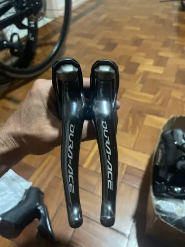 Par de STI Shimano Dura-Ace ST-9001 11v
