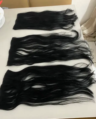 Cabelo humano na tela 180 gramas 65 centímetros