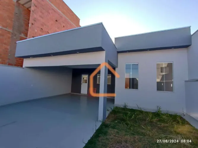 Casa com 3 dormitórios para alugar, 120 m² por R$ 3.200,00/mês - Parque Real - Pouso Alegr