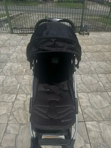 Carrinho de bebê dobrável safety 1st 