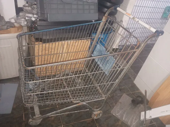 carrinho de supermercado tamanho normal