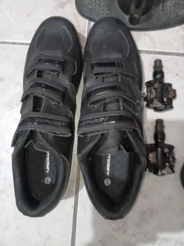 Sapatilha Absolute 43, pedal Wellgo