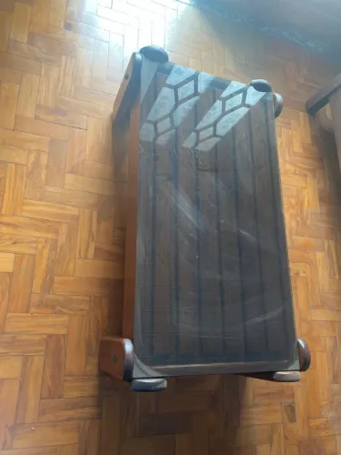 Mesa de Centro em Madeira Maciça Vidro Fumê 