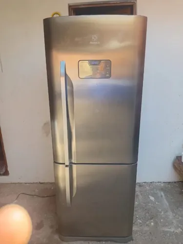 Geladeira eletrolux 110w toda boa