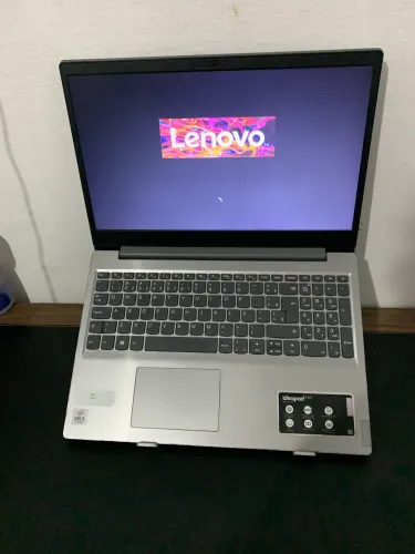 Vende-se notebook Lenovo IdeaPad S145-15IML tela de 15 I5 memória 1TB/8 RAM/256SSD