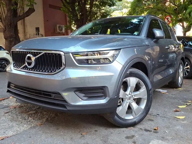 Volvo XC40 T-4 2.0 190cv FWD 2019