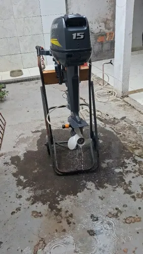Motor de popa Yahama 15HP 2025