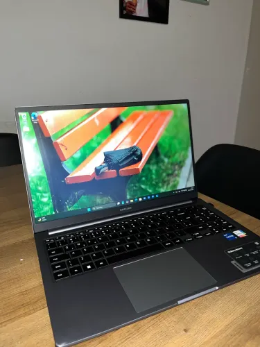 Notebook Samsung Galaxy Book4 Intel Core i5 8GB RAM SSD 512GB 15,6" Full HD Windows 11