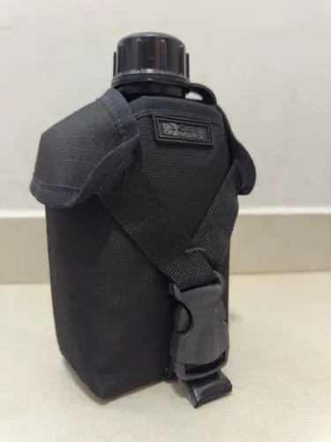 Cantil Tático Militar 900ml com Porta-Cantil e Alça - Novo