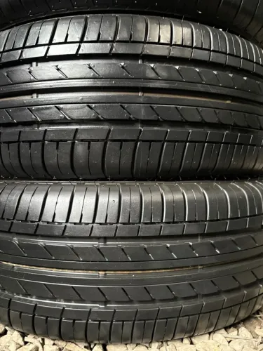 Pneu 215/60/16 Bridgestone