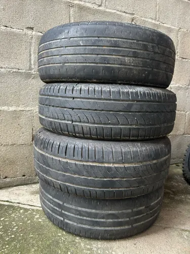 Vendo Pneus Aro 15 195-60