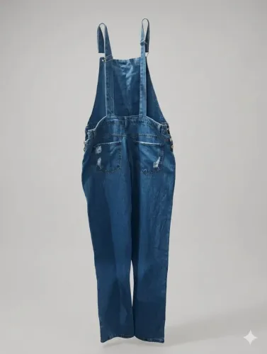 Jardineira jeans/ Macacão jeans NOVO 