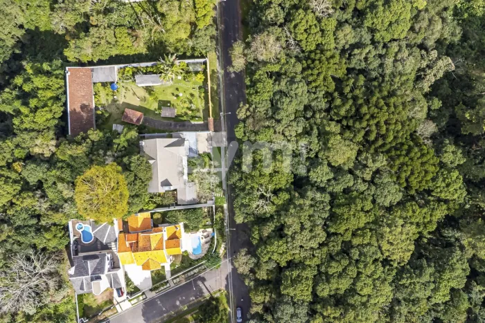 Terreno com Bosque nativo no Bairro Cascatinha