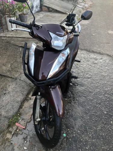 Biz 125 ( de mulher )