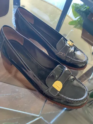 Louis Vuitton sapato mocassim feminino