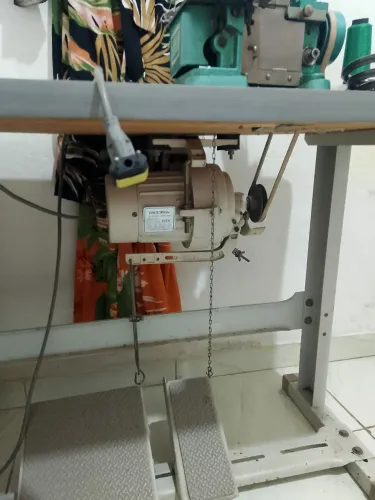 Máquina overlock semi industrial
