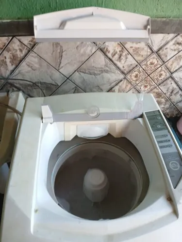 Maquina de lavar roupa