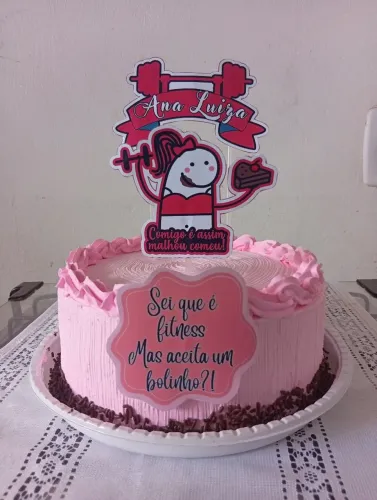 Bolos e docinhos pra aniversário