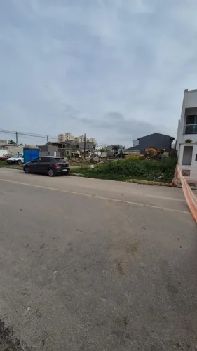 TERRENO EM ITAPEMA, DE ESQUINA COM 360m², OPORTUNIDADE!!!