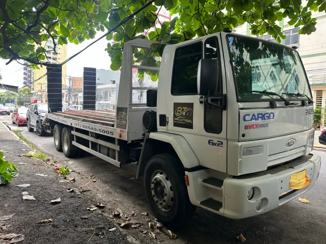 FORD CARGO 2422